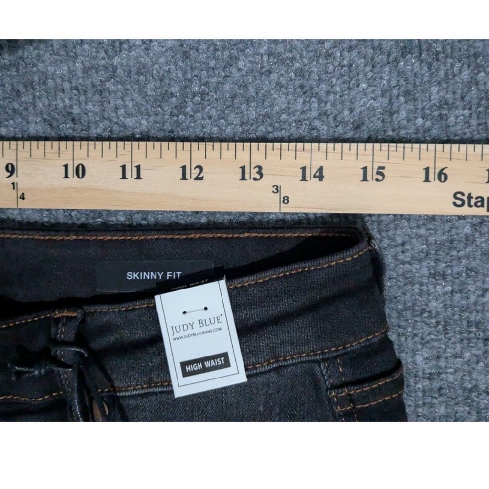 NWT Judy Blue Jeans Womens 13/31 Skinny Fit High Rise Distressed Denim - Picture 4 of 6
